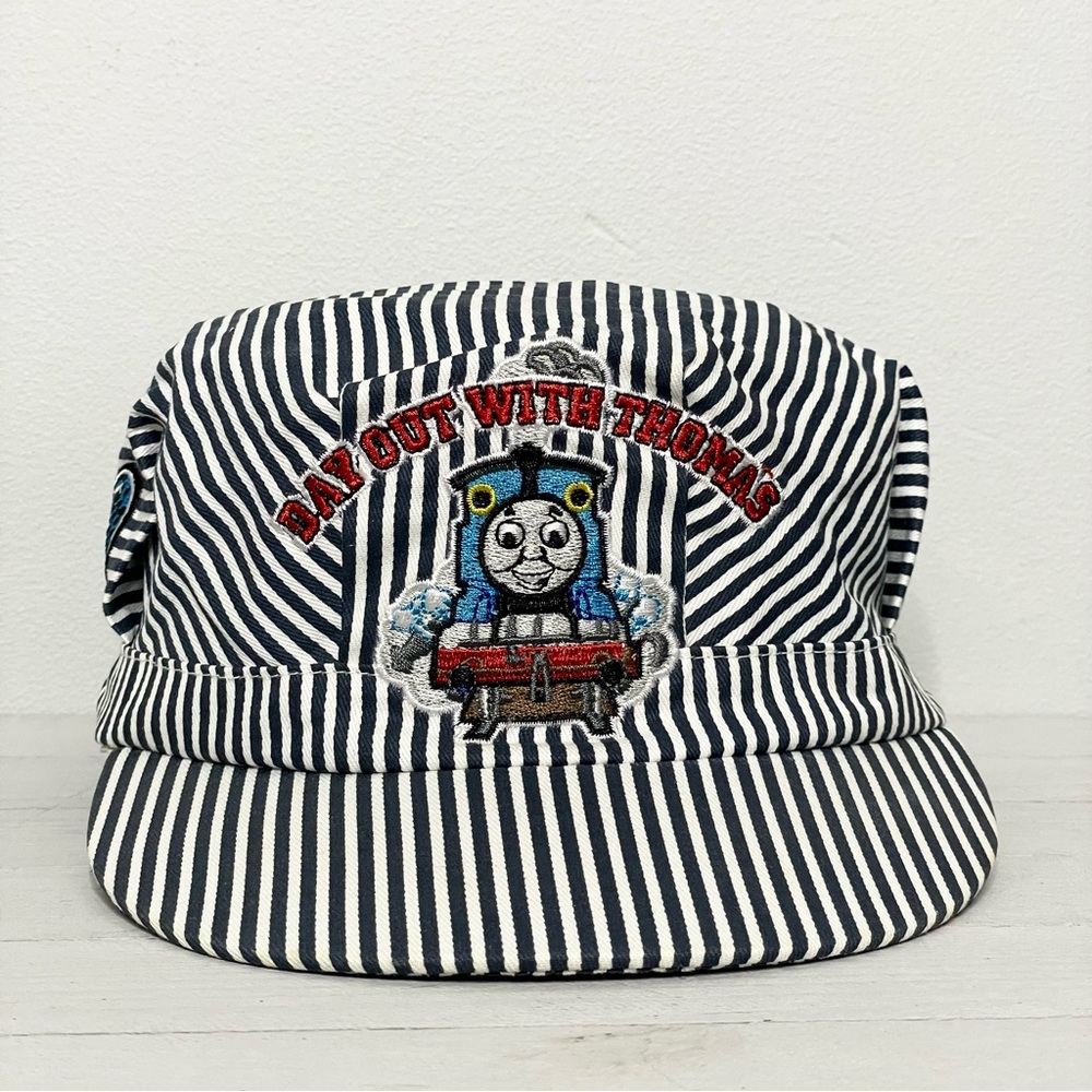 THOMAS & FRIENDS A Day Out With Thomas Youth Striped Conductors Hat